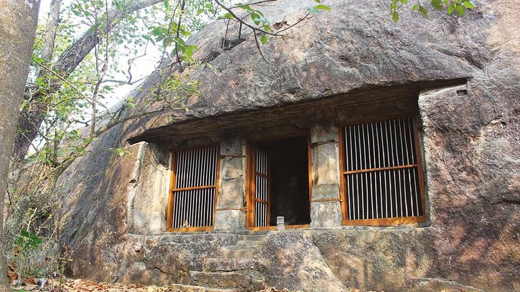 Thrukkakudy-Cave-Temple