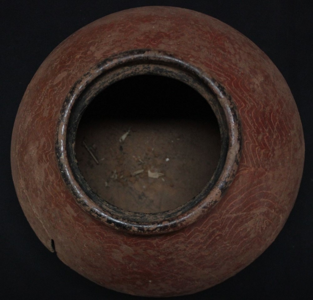Black-Red-Ware,-Chekkad.jpg